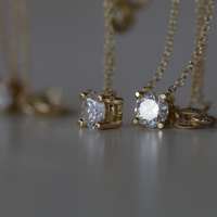 שרשרת יהלום צף מעבדה