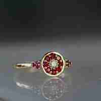 טבעת לונה יהלום לבן ורובי