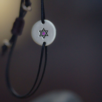 צמיד ירח חריטה מגן דוד משובץ רובי