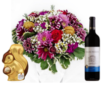 Flower bouquet - Pesach in Budapest with chocolate and wine