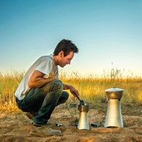 EnkiStove WILD – כירת שטח חדשנית על ביו-מסה ללא עשן