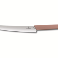 סכין לחם וקונדיטור Victorinox Swiss Modern משוננת 22 ס
