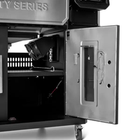 🔥 Masterbuilt Gravity Series 1150 – גריל פחמים ומעשנה דיגיטלית גדולה עם GravityFed™ ו־DigitalFan™