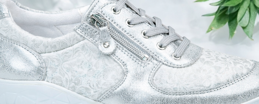 כל נעלי הנשים עם רפידה נשלפת למדרס