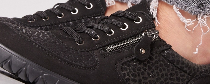 מותגי נעלי נשים