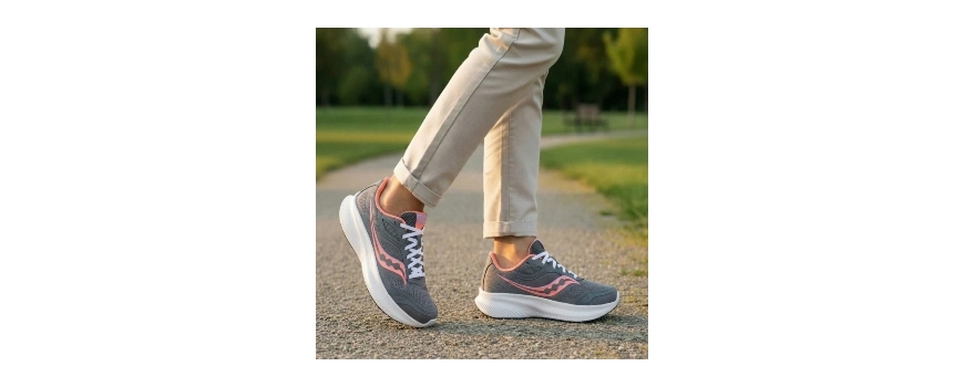 נעלי ספורט אורטופדיות לנשים להליכה וריצה