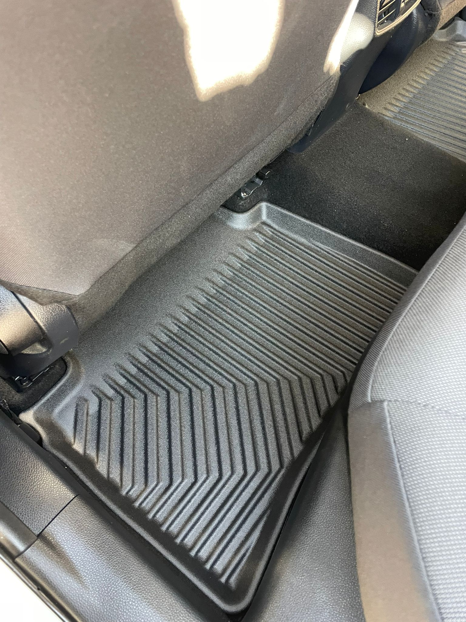 שטיחים לטויוטה קורולה