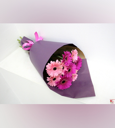 זר גרברה קטן - עדינות קסומה