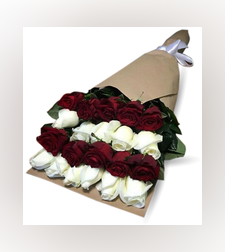 זר פרחים עם ורד אדום ולבן