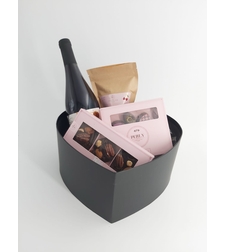 מארז שוקולד צרפתי עם יין אדום 