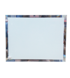 לוח זכוכית עם מסגרת מראה