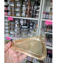 מארז קינוח משולש + מכסה מכסה שקוף 10 יחידות