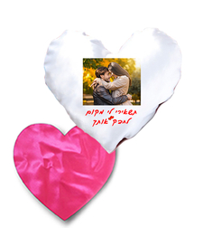 הדפסה על כרית נוי בצורת לב סאטן