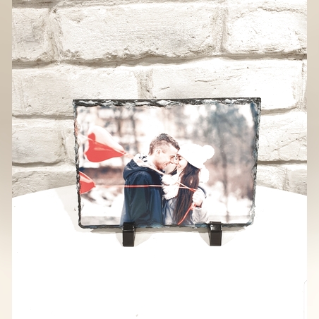 מעמד אבן בזלת עם תמונה מלבן קטן