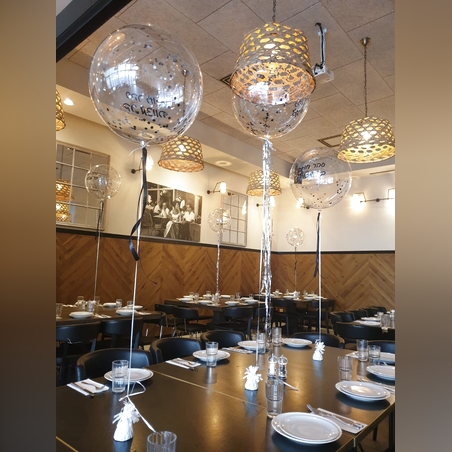 חבילה של 5 סידורי שולחן עם בלון שקוף