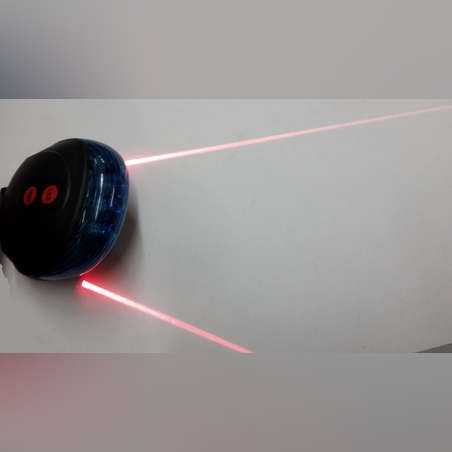 פנס נצנץ אחורי עם לייזר