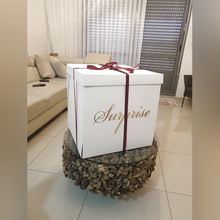קופסאת הפתעה ענקית 