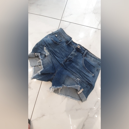 ג'ינס קצר  WASH לוצ'נה 