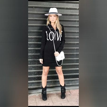 שמלת סריג love 