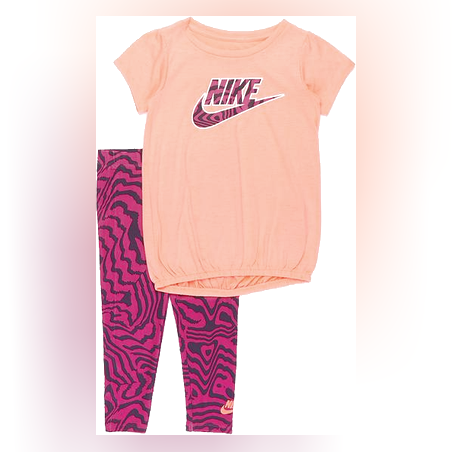 חליפת NIKE טי שרט וטייץ 