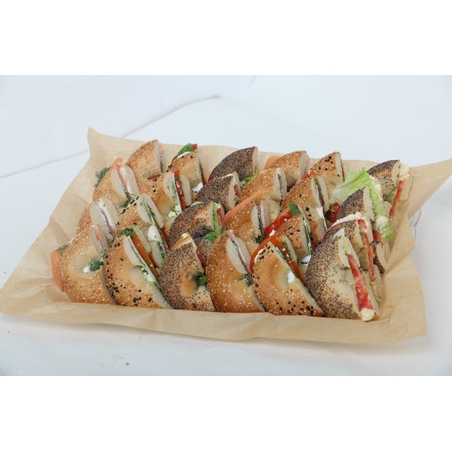 מגש סנביצ'ים-בייגל