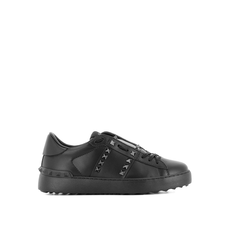 VALENTINO -  11.ROCKSTUD UNTITLED BLACK SNEAKERS