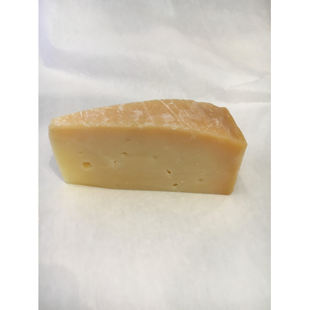 גבינת פרמיזן 180-210 ג'