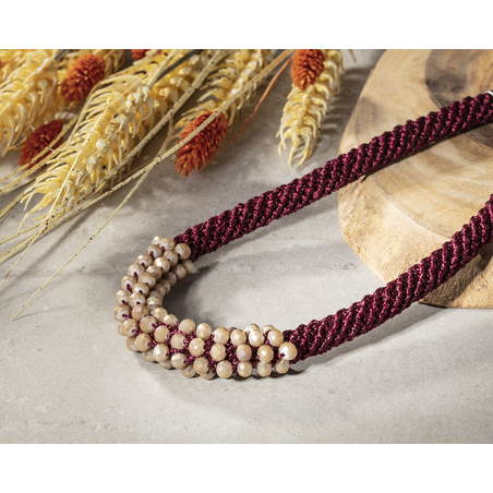 שרשרת אילה | תכשיט משולב קריסטלים | תכשיט  בורדו & קרם 