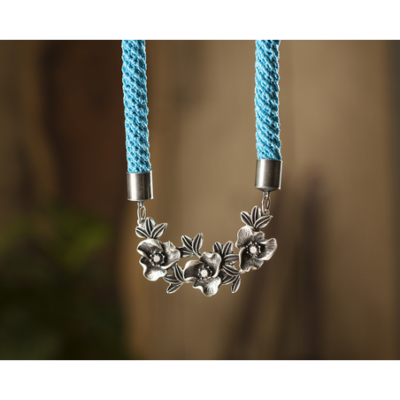 שרשרת ורד | תכשיט תליון פרחים | תכשיט תכלת 