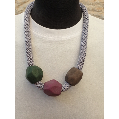 שרשרת טליה | תכשיט חרוזי טגואה | תכשיט אפור & כחול ירוק 