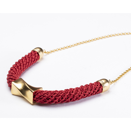 שרשרת בת שבע | תכשיט גיאומטרי | תכשיט אדום & זהב 