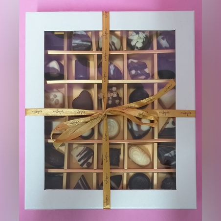 מארז מהודר - 30 פרלינים