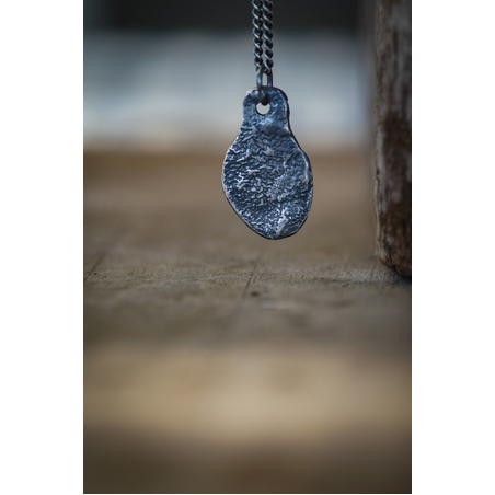 שרשרת חוליות תליון אמורפי