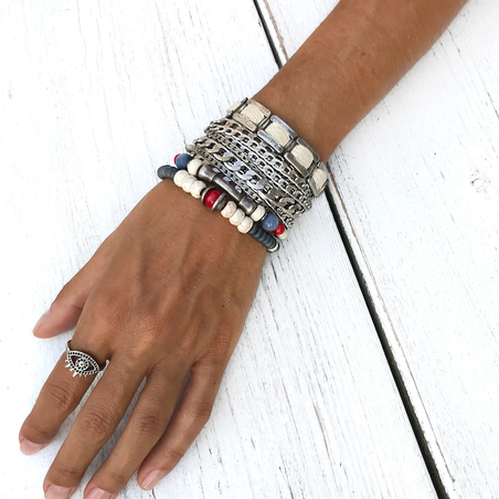 קומבינציית צמידים - צ'ירוקי