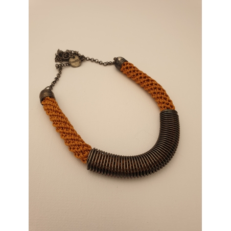 שרשרת חרדל / שחור - בת שבע 