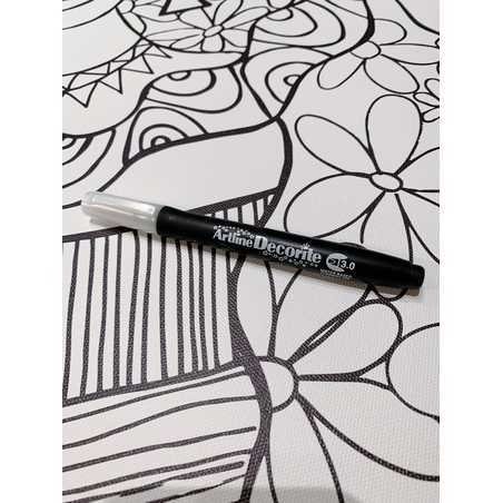 טוש אקרילי שחור- Black is Black