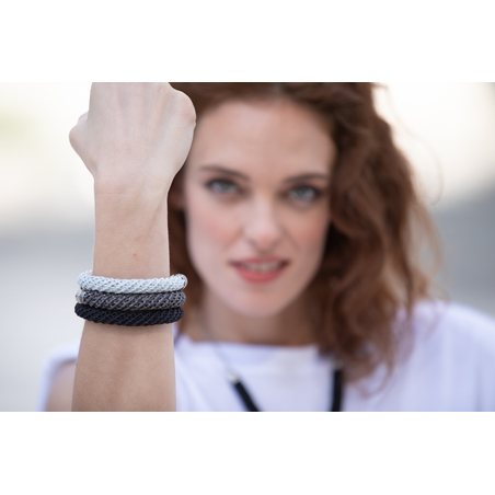 צמיד גליה | צמיד סרוג | צמיד אפור