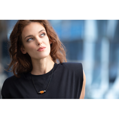 שרשרת עמנואל | תכשיט מינימליסטי | תכשיט כתום