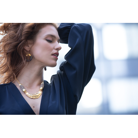 Gold / Gold / Moon like Necklace - Kamar