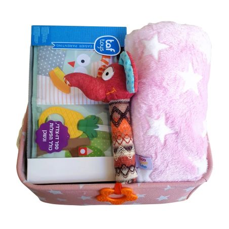 7# - אושר ענוג לבת : מתנה ליולדת - קופסת צעצועים, ספר בד 1-2-3 עם מילוי קשיח, שמיכה רכה, בובת מקל רכה מצפצפת