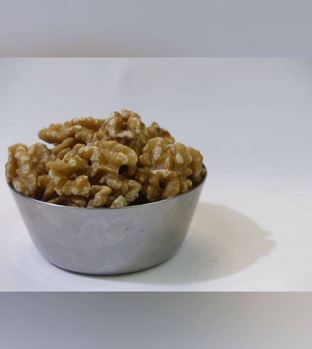 אגוז מלך קלוף - כשר לפסח 