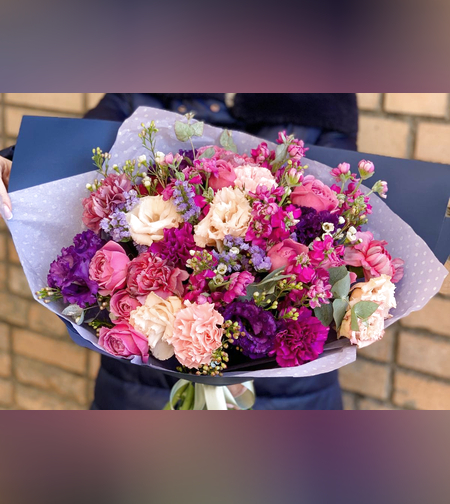 זר פרחים נשיקה לוהטת #101