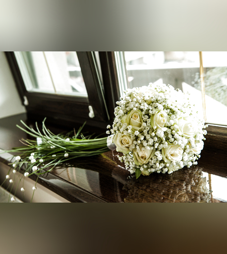 Bridal bouquet with white roses