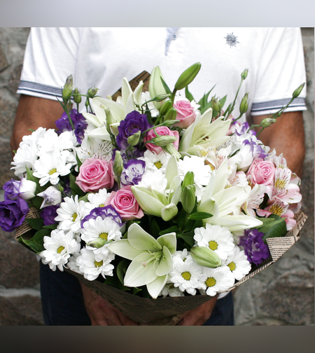 זר פרחים אנסטסיה #52