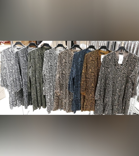 שמלה ווי קומות זברה