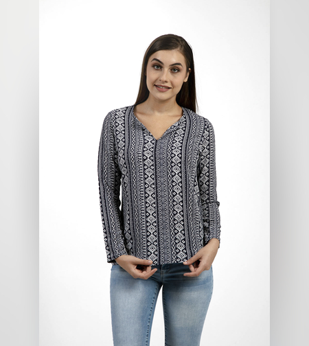 חולצה עם מחשוף V -דגם בזיליקום(אורלי גולן)