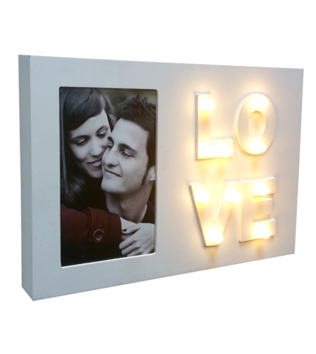 בלוק עץ עם תאורה LOVE