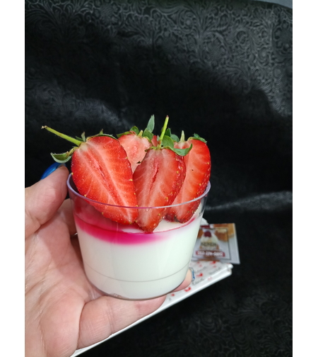 כוסות לקינוחים עם מכסה 