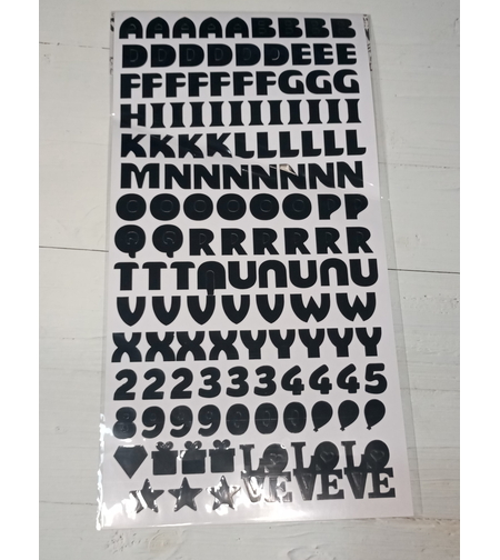 מדבקות אותיות באנגלית לבלונים וקופסאות צבע שחור