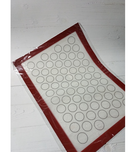 משטח סיליקון להכנת עוגיות מקרון 60*40 סמ